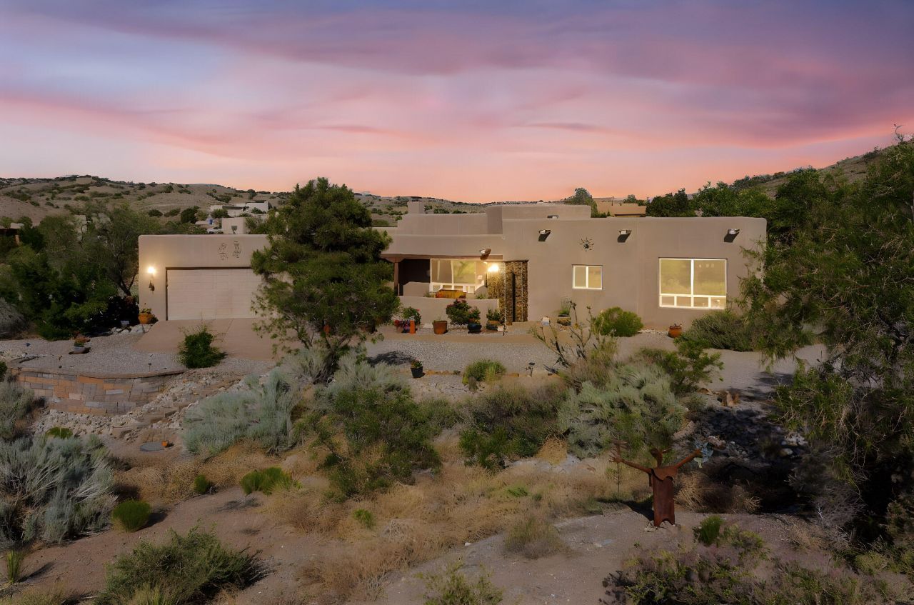 1 Seasons Circle, Placitas, NM 87043 Main Photo