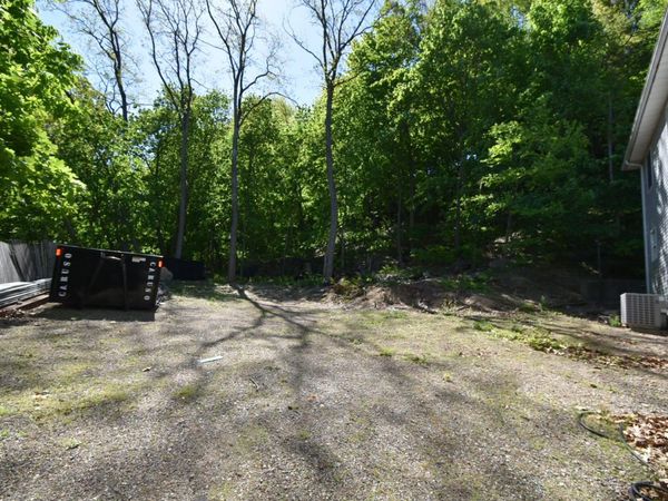 Long Branch Road, Glen Cove, NY 11542