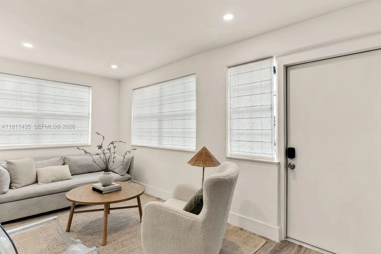 1237 NW 33rd Ave, Miami, FL 33125 Photo