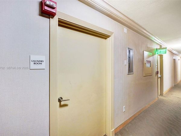 3625 N Country Club Dr, Unit 2310, Aventura, FL 33180