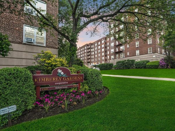 1304 Midland Avenue, Unit B26, Yonkers, NY 10704