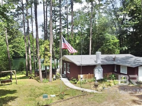 586 Buddy Lake Road, Brewton, AL 36426