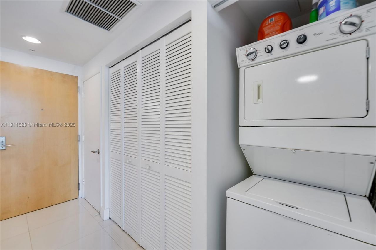 244 Biscayne Blvd, Unit 644, Miami, FL 33132 Photo
