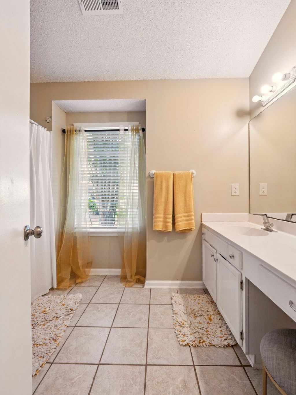 113 Mapperton Court Photo 16