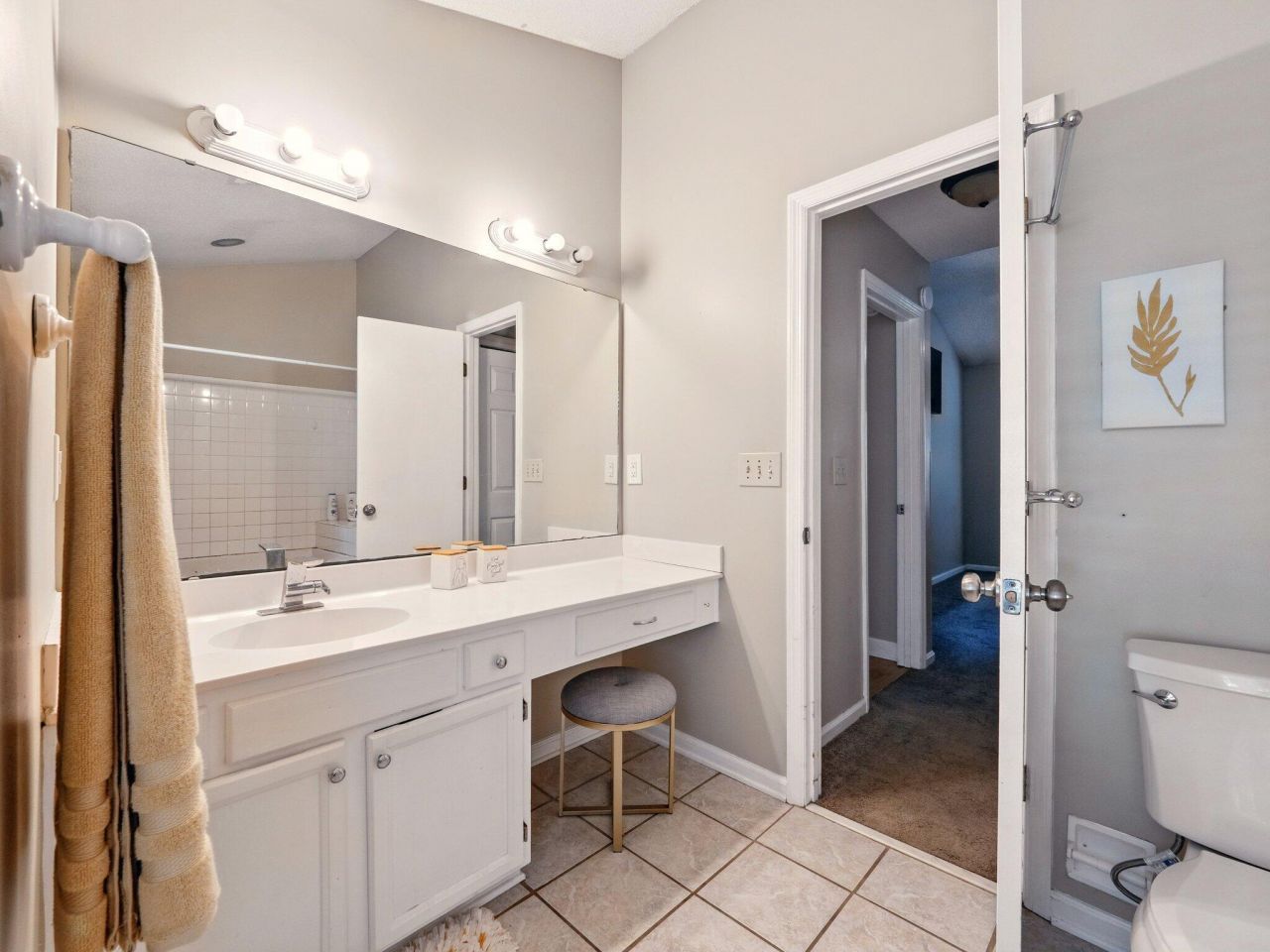 113 Mapperton Court Photo 17