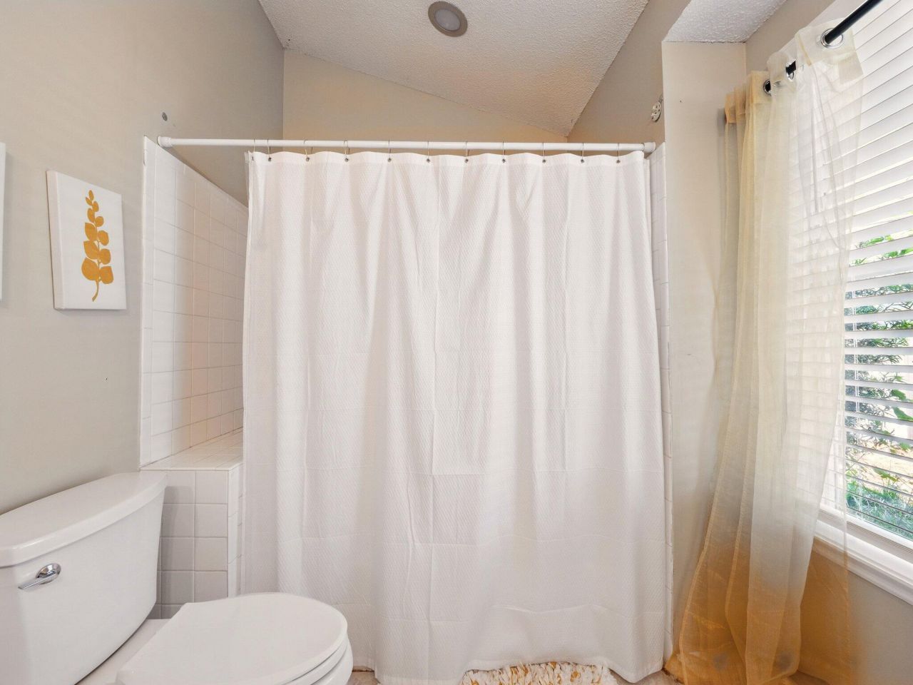 113 Mapperton Court Photo 18