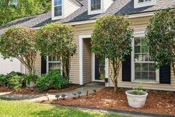 113 Mapperton Court photo 4