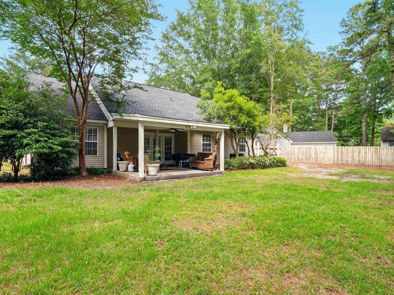 113 Mapperton Court Photo 5