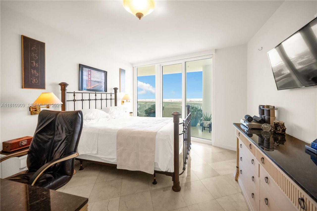 2127 Brickell Ave, Unit 3304, Miami, FL 33129 Photo