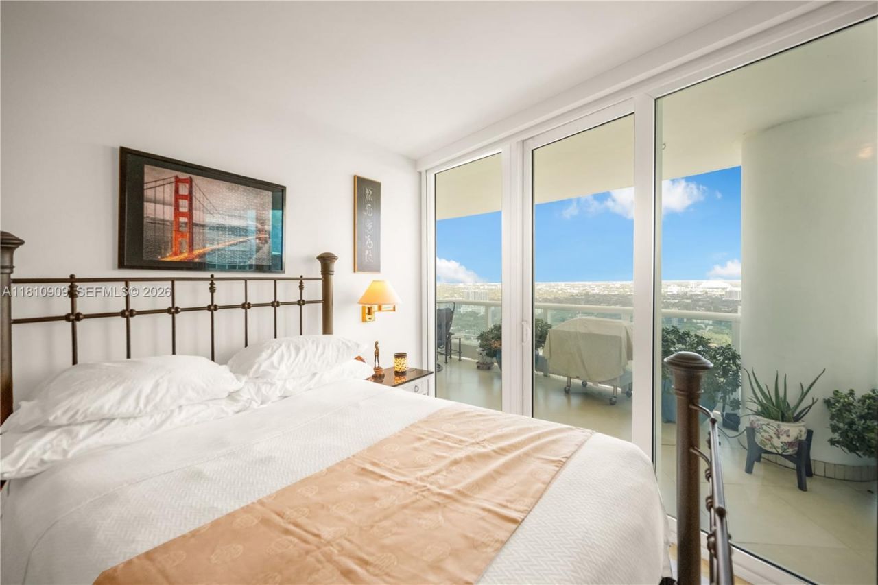 2127 Brickell Ave, Unit 3304, Miami, FL 33129 Photo