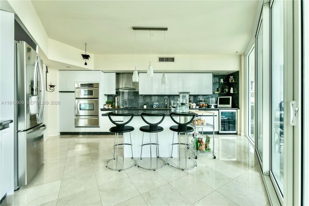 2127 Brickell Ave, Unit 3304, Miami, FL 33129 Photo