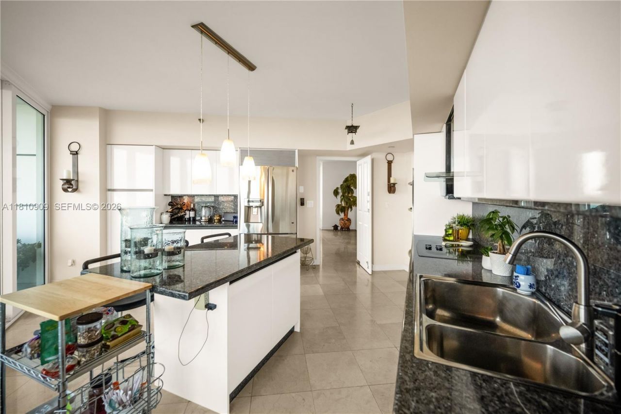 2127 Brickell Ave, Unit 3304, Miami, FL 33129 Photo