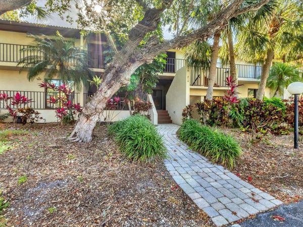 6501 MOURNING DOVE DRIVE, Unit 215, BRADENTON, FL 34210