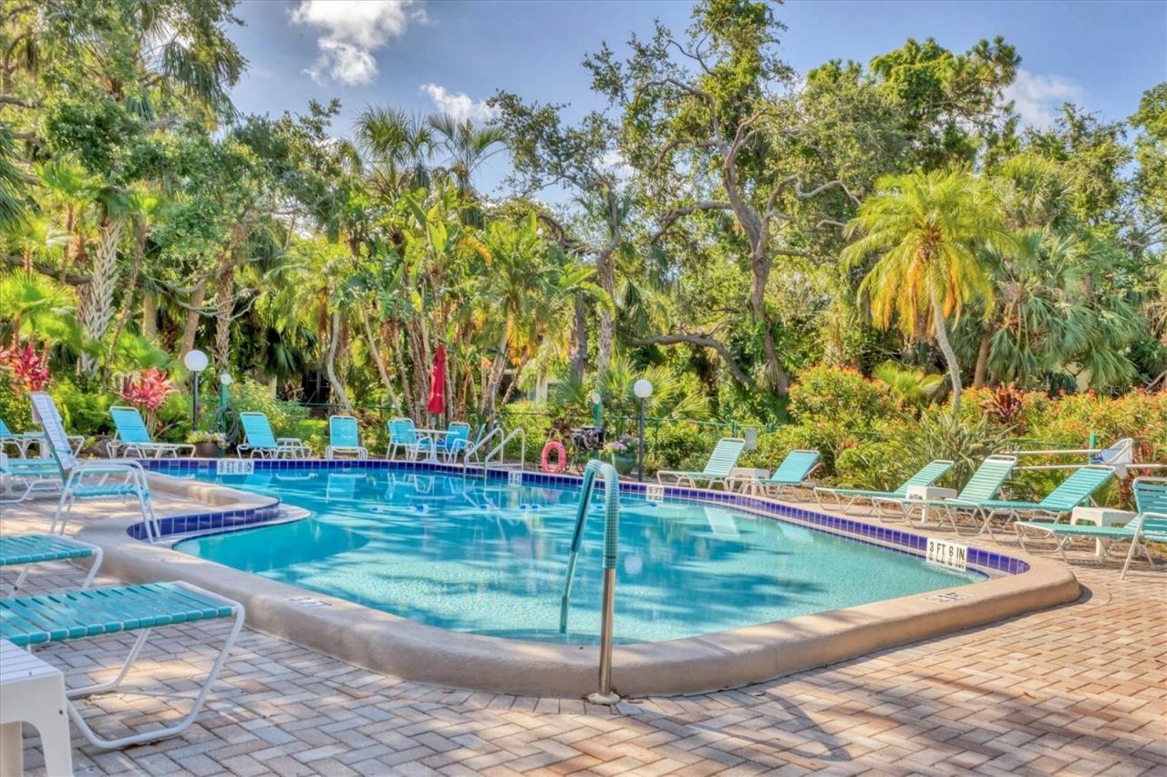 6501 Mourning Dove Drive, Unit 215, Bradenton, FL 34210 Photo