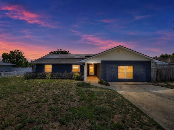 31 LAKE LINK CIRCLE SE, WINTER HAVEN, FL 33884