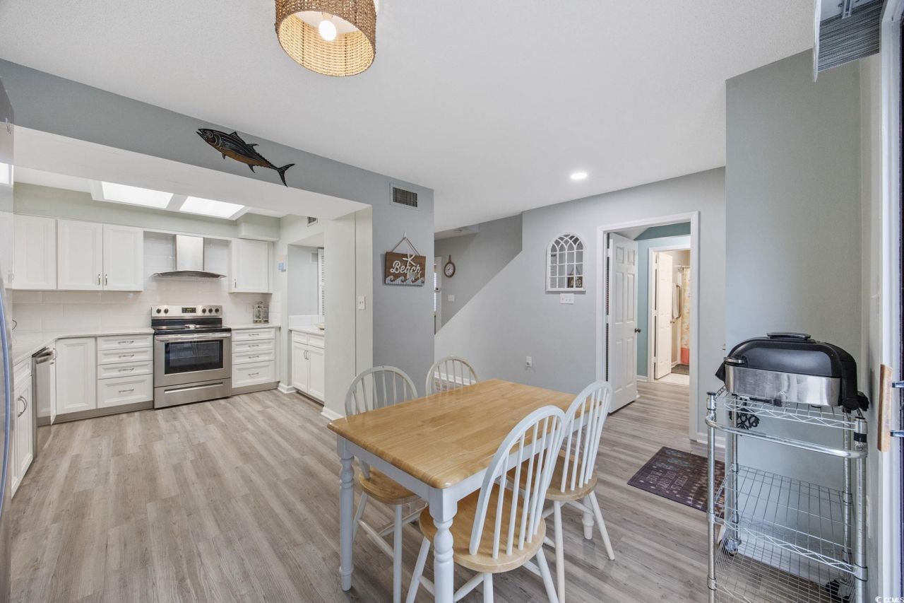 64 Bamboo Loop Photo 10