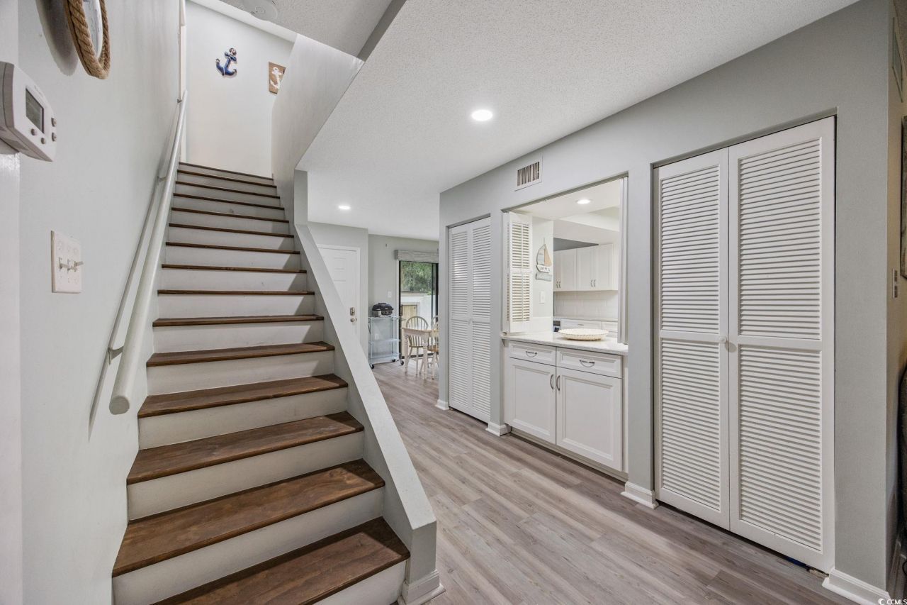 64 Bamboo Loop Photo 14