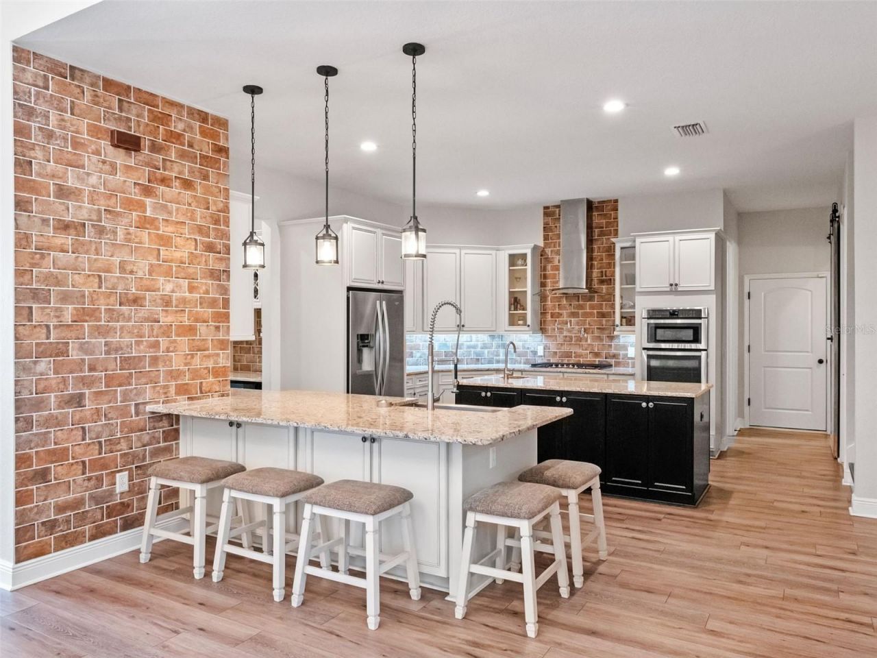 20199 Sweetwood Lane, Clermont, FL 34715 Photo