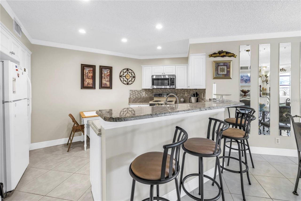 6011 Bahia Del Mar Boulevard, Unit 158, Saint Petersburg, FL 33715 Photo