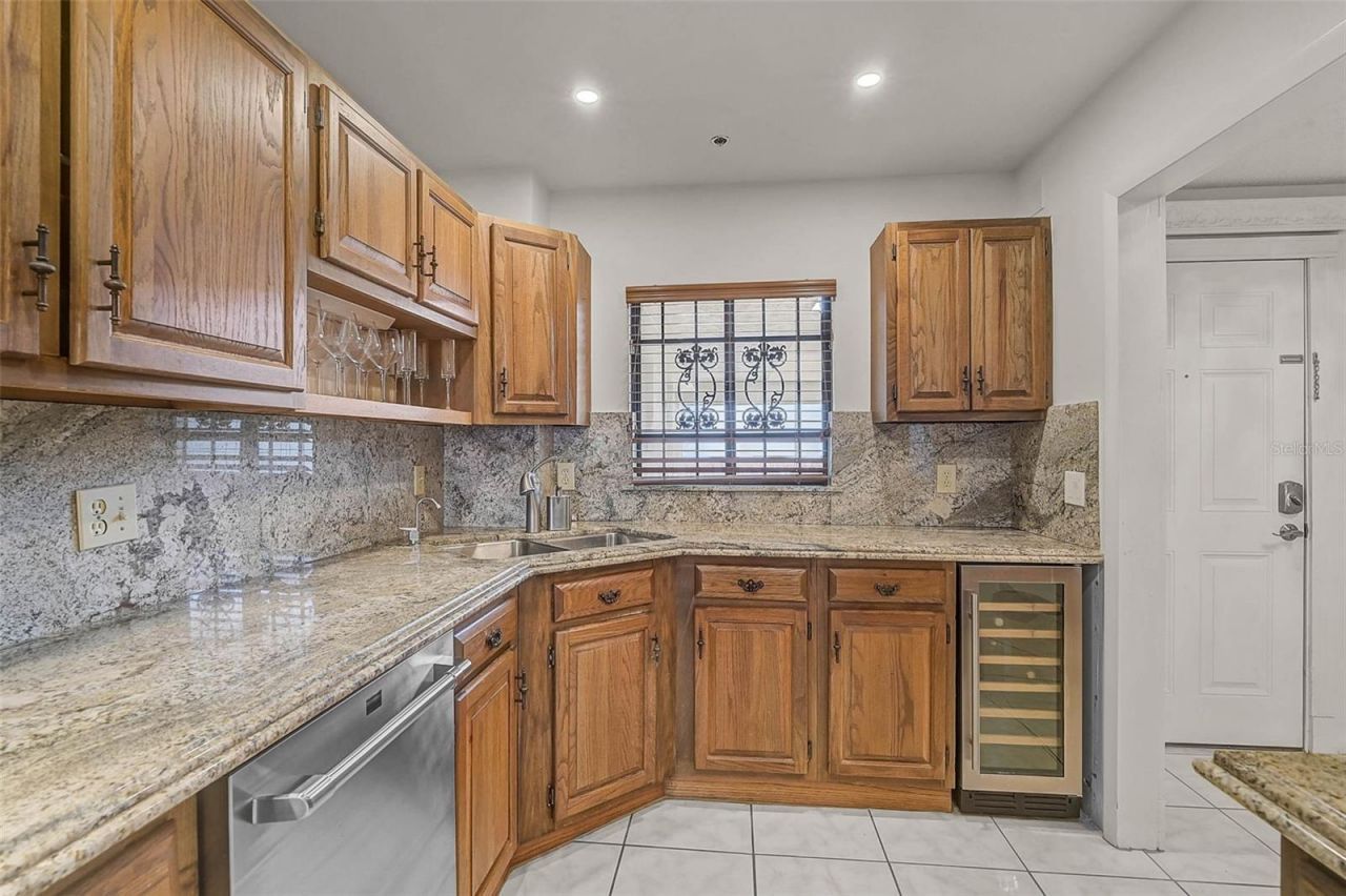 1100 Benjamin Franklin Drive, Unit 802, Sarasota, FL 34236 Photo