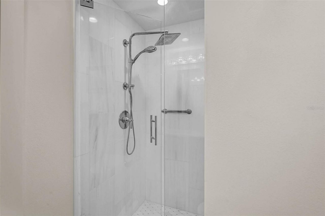 1100 Benjamin Franklin Drive, Unit 802, Sarasota, FL 34236 Photo