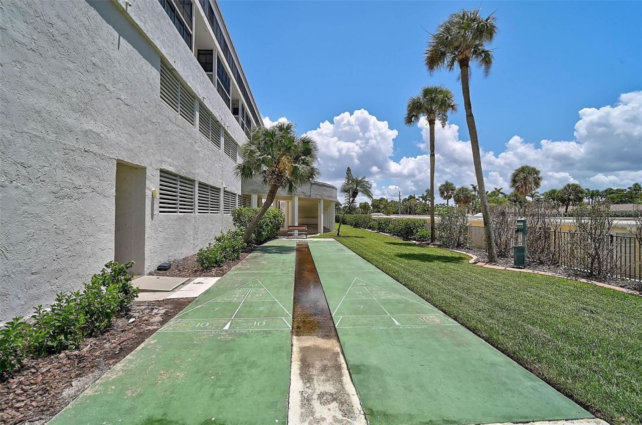 1100 Benjamin Franklin Drive, Unit 802, Sarasota, FL 34236 Photo