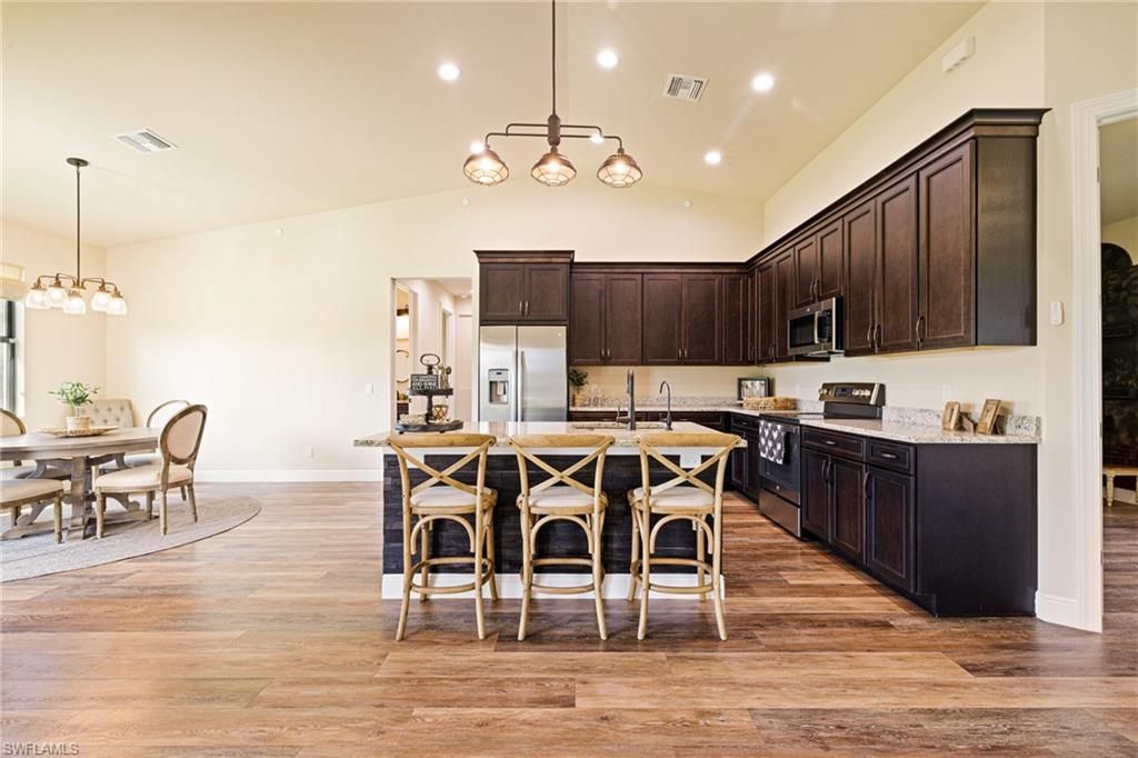 16630 Willow Point Ct, Alva, FL 33920 Photo