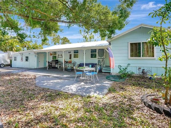 2153 Twin Brooks RD, NORTH FORT MYERS, FL 33917