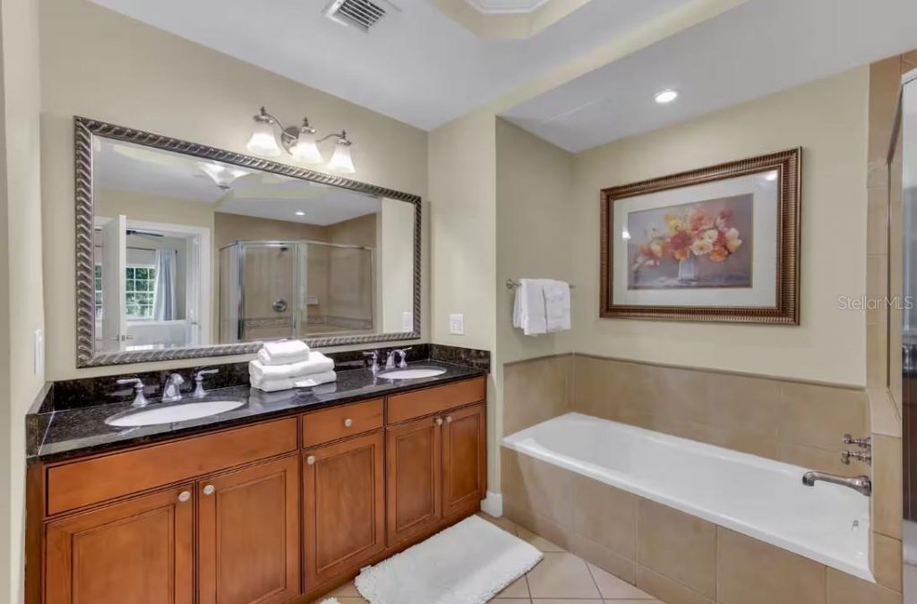 1354 Centre Court Ridge Drive, Unit 104, Reunion, FL 34747 Photo