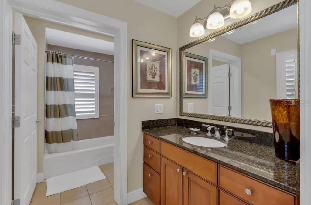 1354 Centre Court Ridge Drive, Unit 104, Reunion, FL 34747 Photo