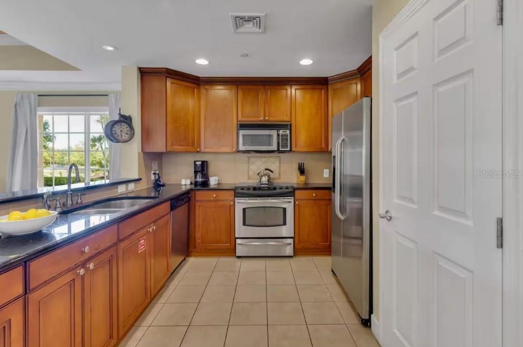 1354 Centre Court Ridge Drive, Unit 104, Reunion, FL 34747 Photo