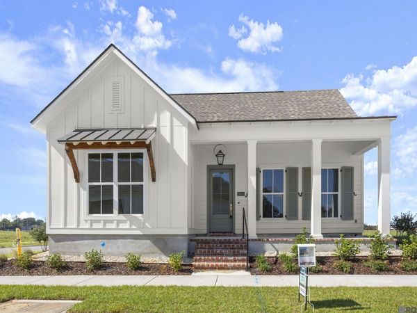 14332 Farris Dr, Baton Rouge, LA 70817