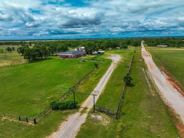 11285 E County Road 1570, Lindsay, OK 73052