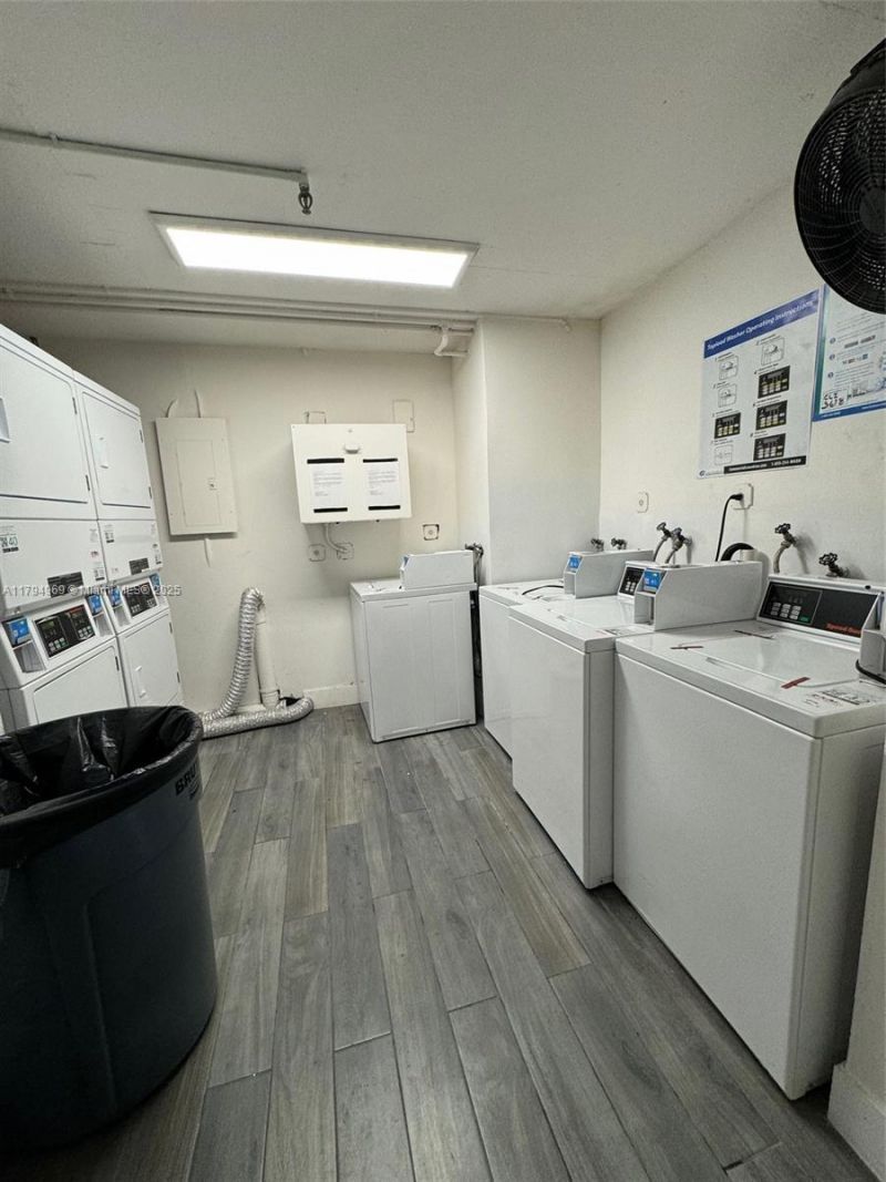 11195 SW 1st St, Unit 314, Sweetwater, FL 33174 Photo