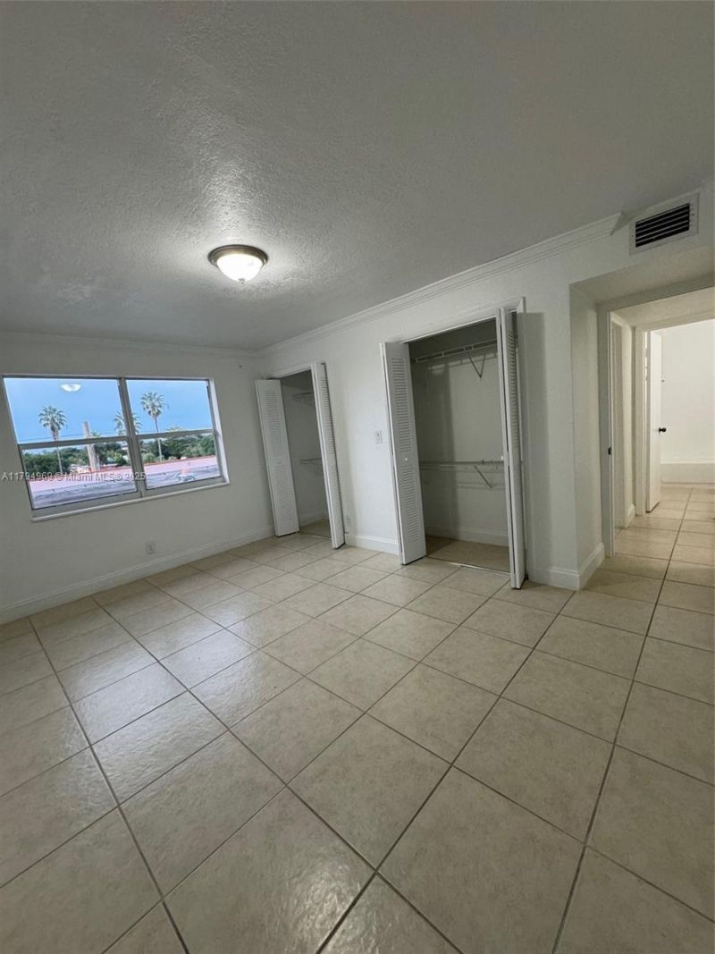 11195 SW 1st St, Unit 314, Sweetwater, FL 33174 Photo