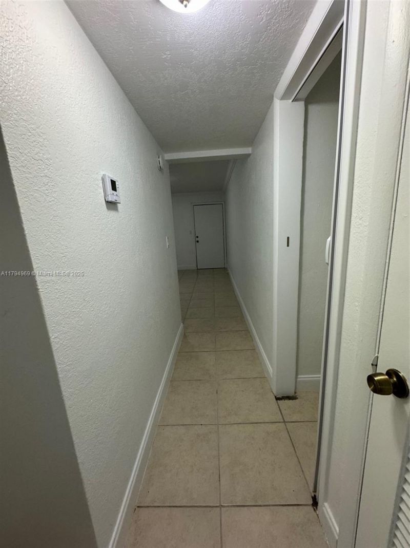 11195 SW 1st St, Unit 314, Sweetwater, FL 33174 Photo