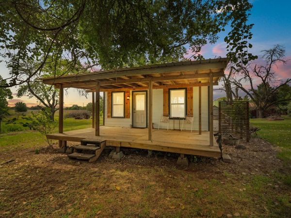 10843 Us Highway 90 W, Harwood, TX 78632