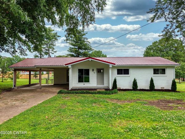 30 Douglas Avenue, McKenzie, TN 38201