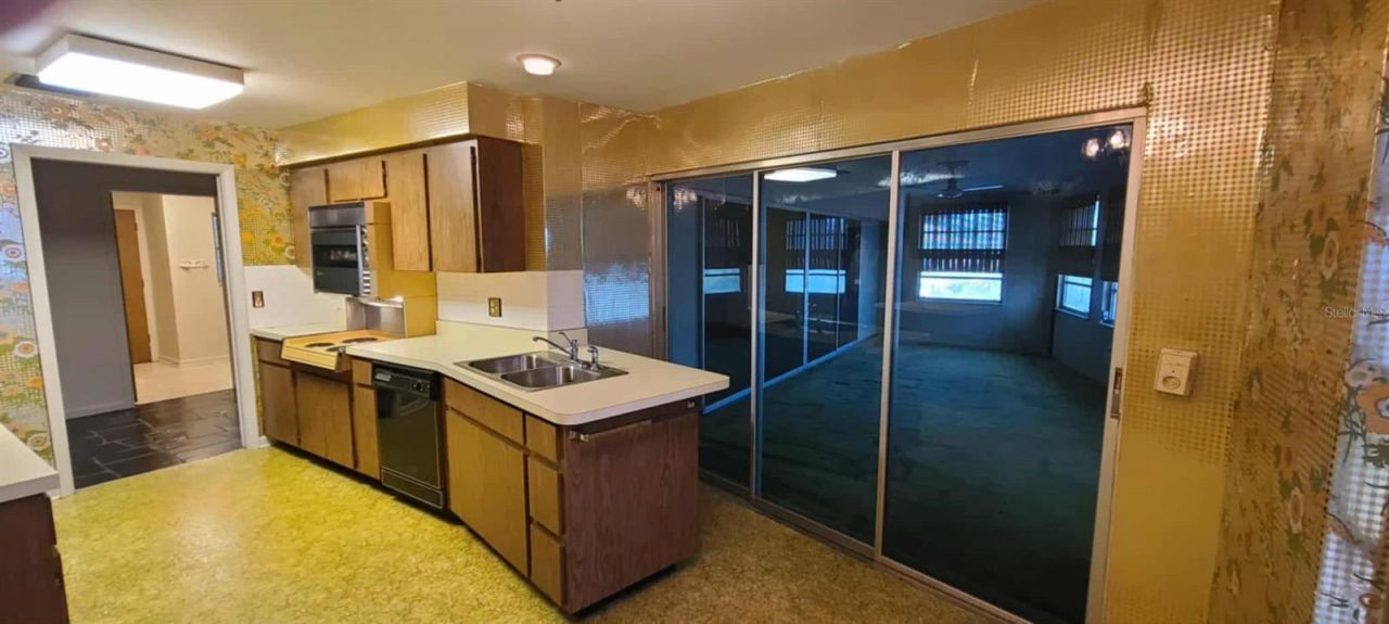 3717 Mckay Creek Drive, Largo, FL 33770 Photo