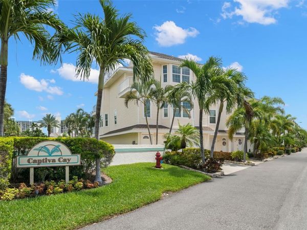 9201 CAPTIVA CIRCLE, ST PETE BEACH, FL 33706