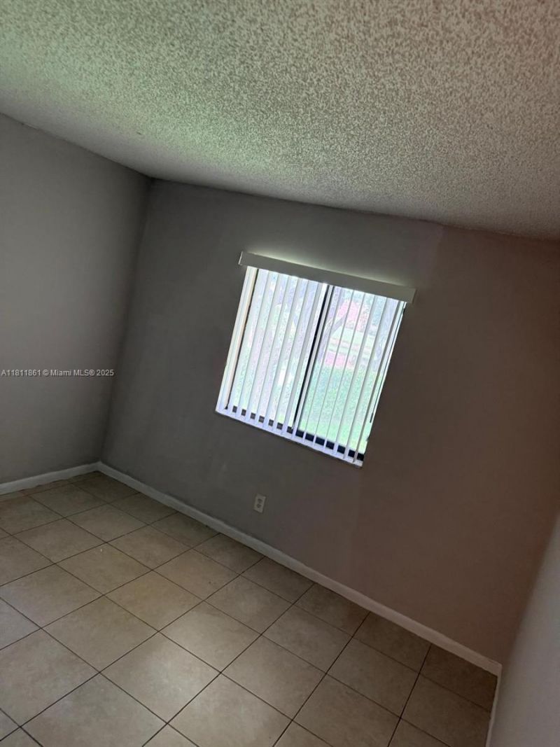 6023 10th Ave N, Unit 215, Greenacres, FL 33463 Photo