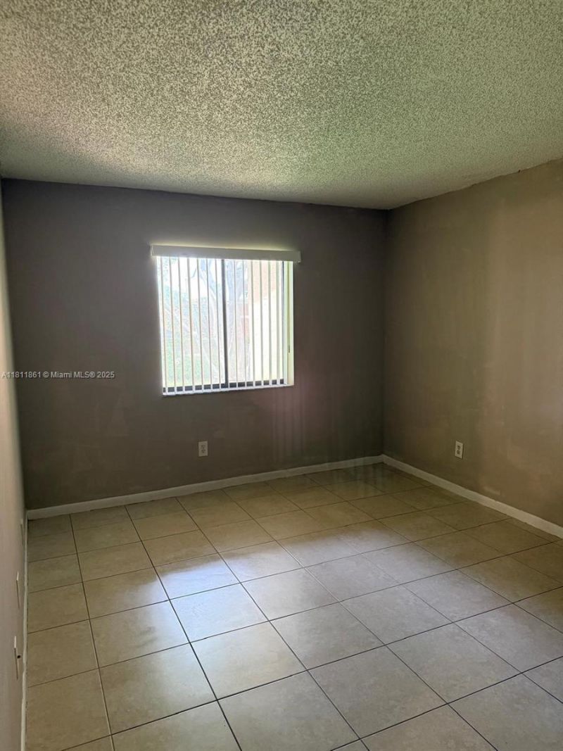 6023 10th Ave N, Unit 215, Greenacres, FL 33463 Photo