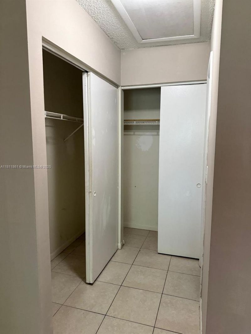 6023 10th Ave N, Unit 215, Greenacres, FL 33463 Photo