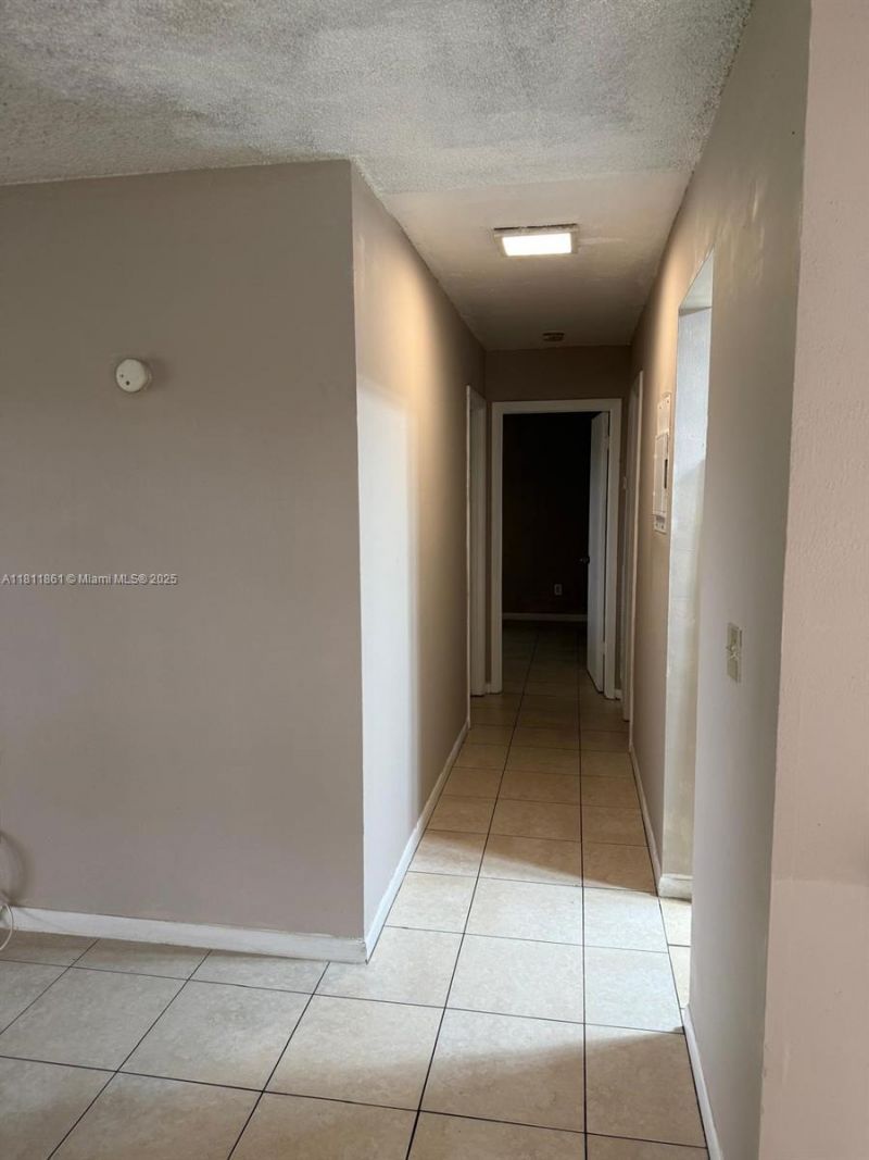 6023 10th Ave N, Unit 215, Greenacres, FL 33463 Photo