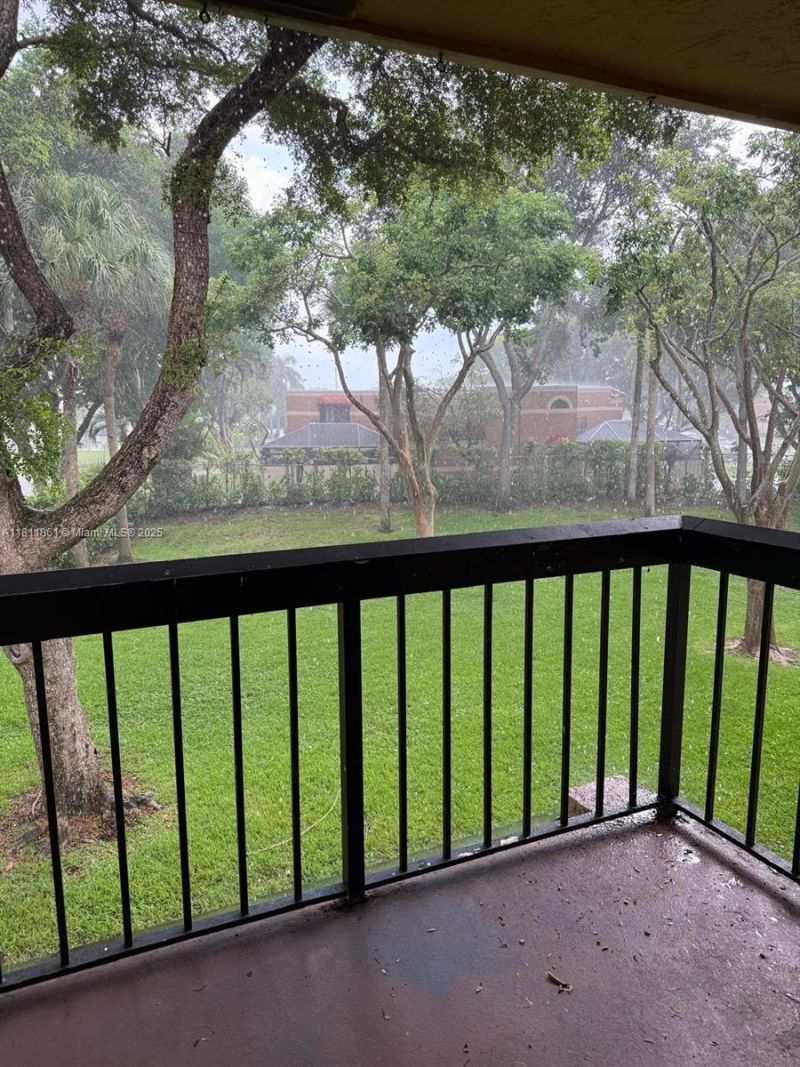 6023 10th Ave N, Unit 215, Greenacres, FL 33463 Photo