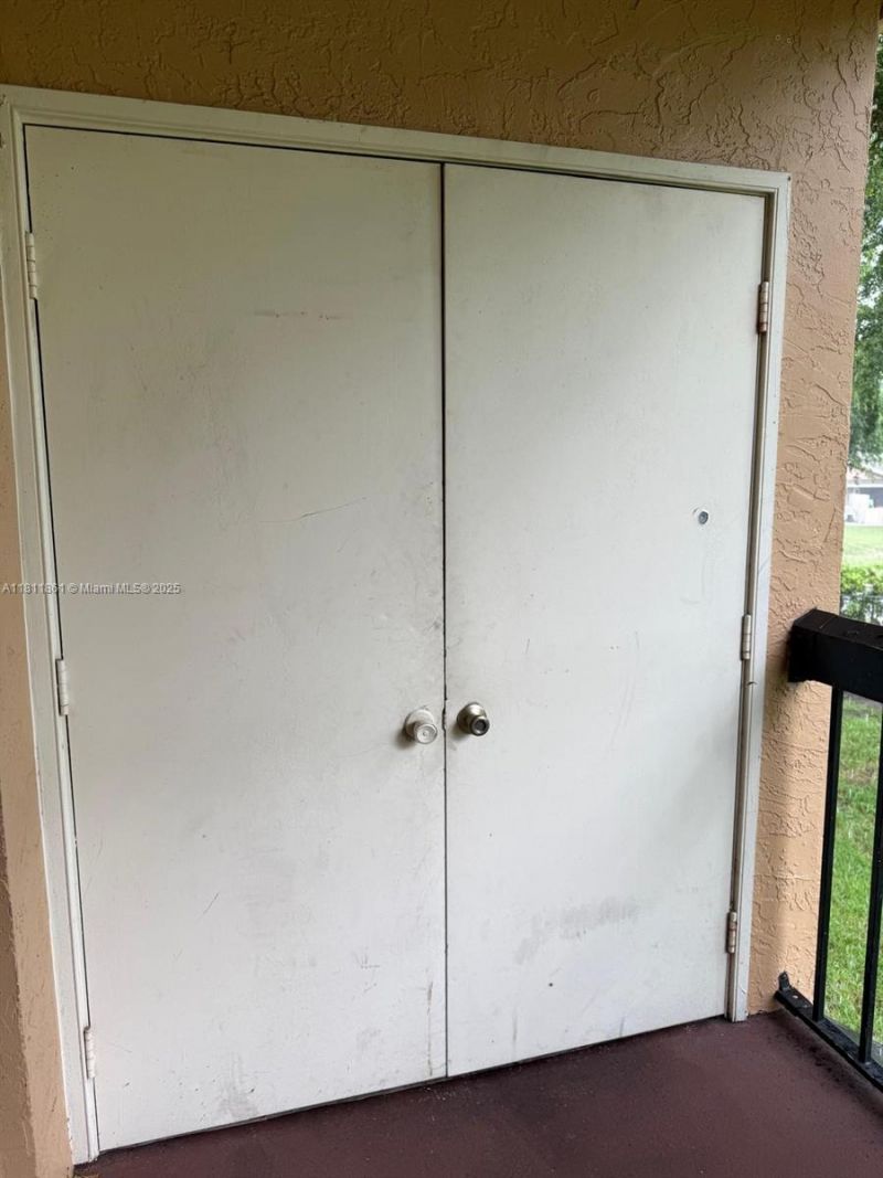 6023 10th Ave N, Unit 215, Greenacres, FL 33463 Photo