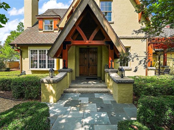 707 S DIXIE DRIVE, HOWEY IN THE HILLS, FL 34737