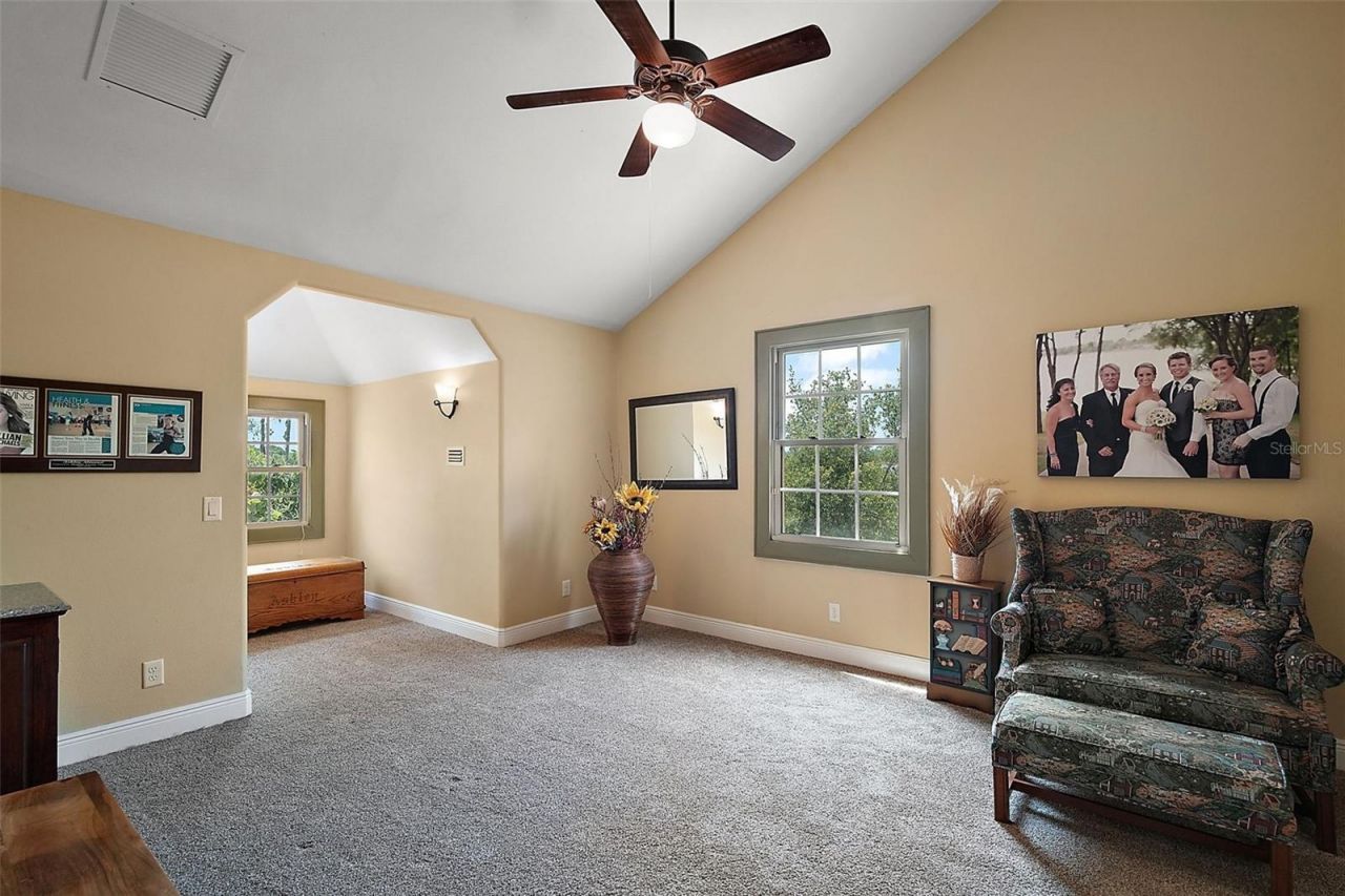 707 S Dixie Drive, Howey in the Hills, FL 34737 Photo