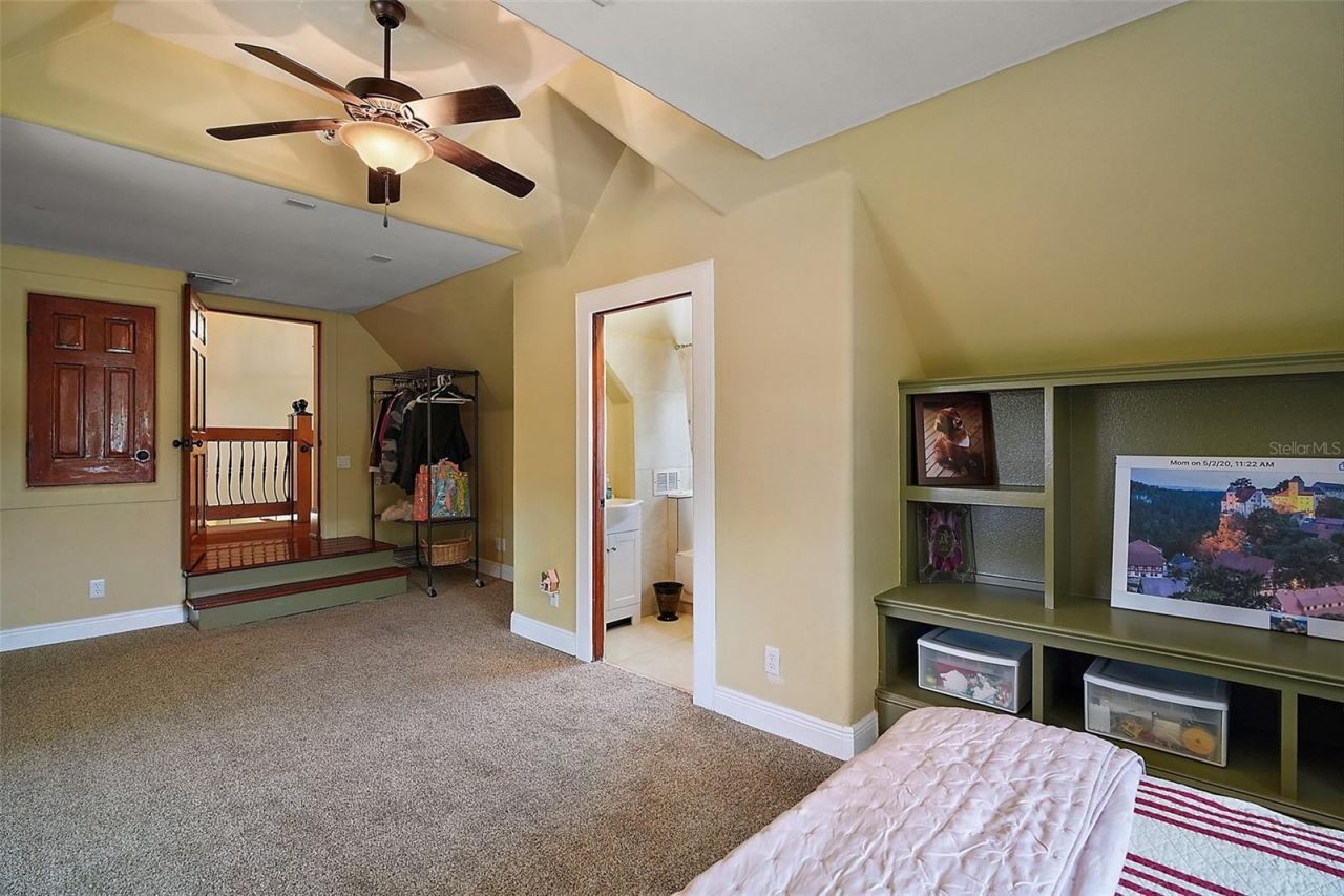 707 S Dixie Drive, Howey in the Hills, FL 34737 Photo