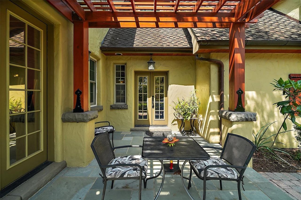 707 S Dixie Drive, Howey in the Hills, FL 34737 Photo